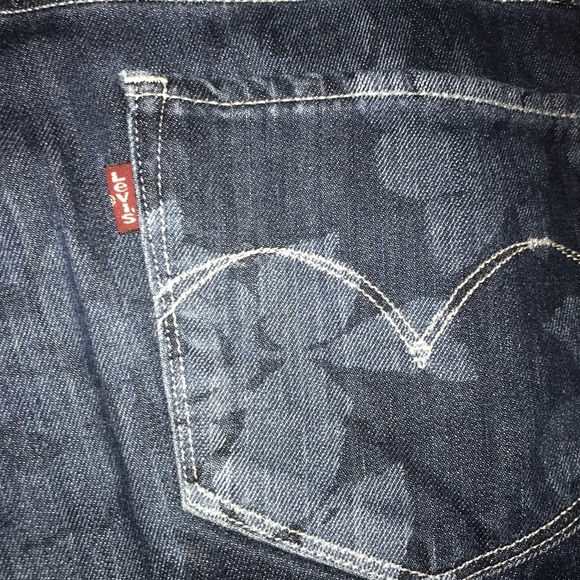 Levi’s Floral Printed Jeans - Picture 4 of 4